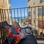 Sunshore N5 - Sea Views, Cozy Balcony, Steps From The Promenade Sliema