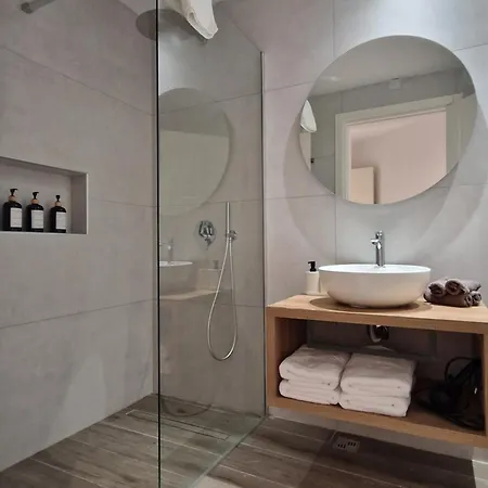 Sunshore N5 - Sea Views, Cozy Balcony, Steps From The Promenade Apartment *