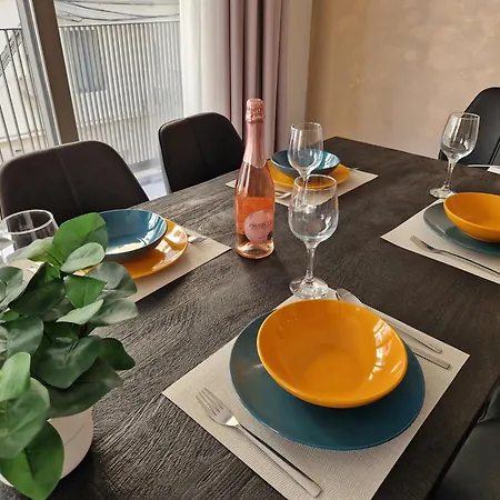 Sunshore N5 - Sea Views, Cozy Balcony, Steps From The Promenade * Sliema
