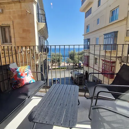 Sunshore N5 - Sea Views, Cozy Balcony, Steps From The Promenade Lejlighed