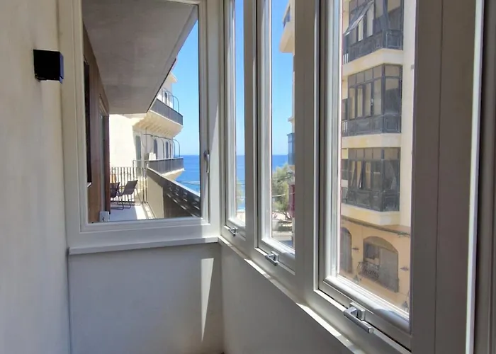Sunshore N5 - Sea Views, Cozy Balcony, Steps From The Promenade Apartment Sliema